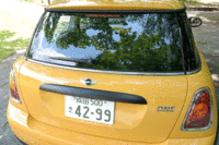 写真をクリックするとシートが倒れるさまが見られます。