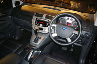 「フォード・クーガ」のインテリア。