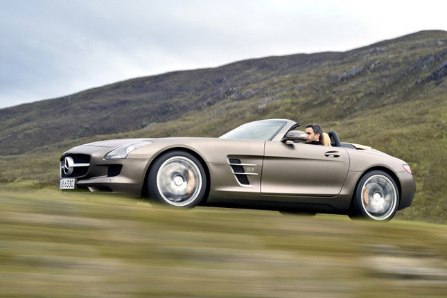 「メルセデス・ベンツSLS AMG ロードスター」