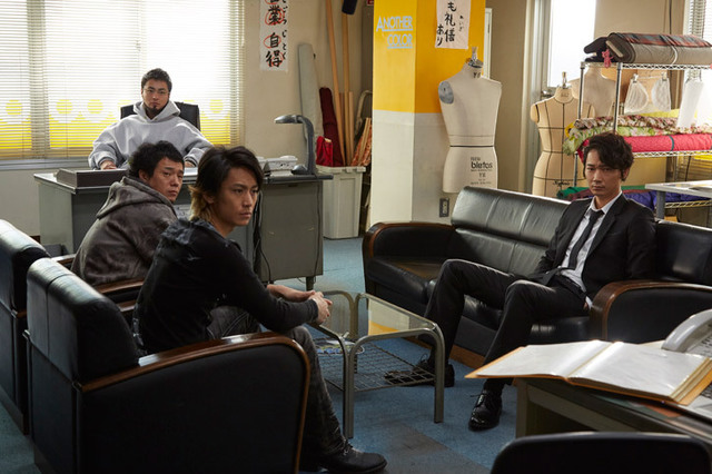 第131回 コワモテ金融屋のプライベートにはh2が似合う 闇金ウシジマくん Part3 ザ ファイナル 読んでますカー 観てますカー Webcg