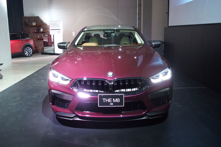 BMW M8グランクーペ コンペティション