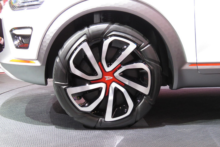 ダイハツDNトレック（ホイール）