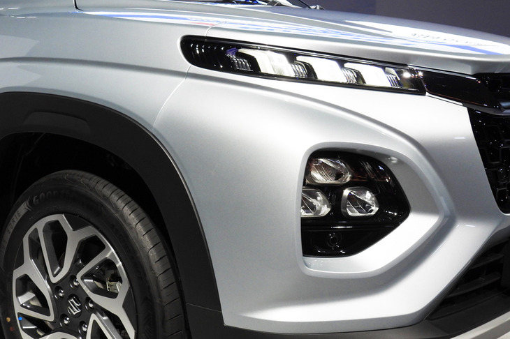 スズキ・フロンクス（フロントフェンダーまわり）