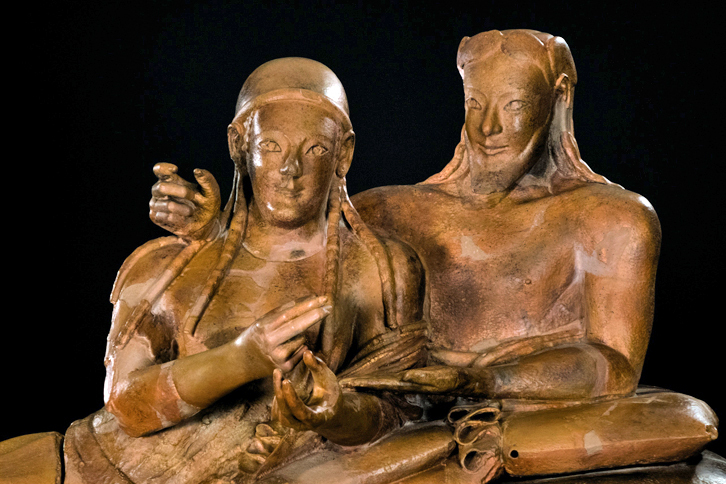 21世紀によみがえった「サルコファガス」。ポリウレタンの複製とは思えぬディテールの細かさ。いかがだろうか。