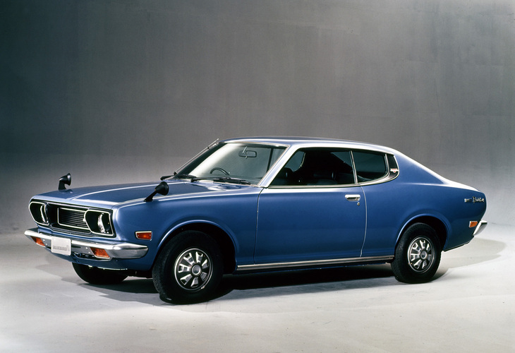 1971年に登場した「ブルーバードU」（610）の2ドアハードトップ。デビュー前の予想記事では車名は「ブルーバード アーバン」などと言われていたが、いざ登場したらサブネームは“Urban”ならぬ“U”だった。