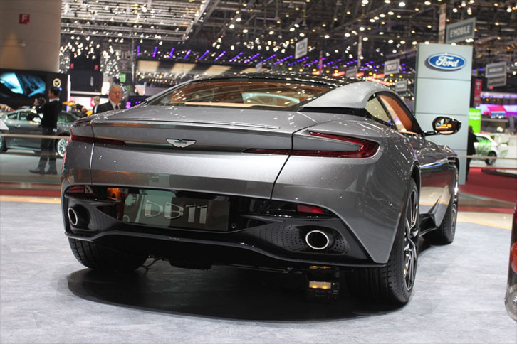 アストンマーティンDB11