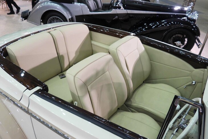 アルヴィス4.3リッター ランスフィールド コンシールド フード（コンティニュエーションモデル 2025年）