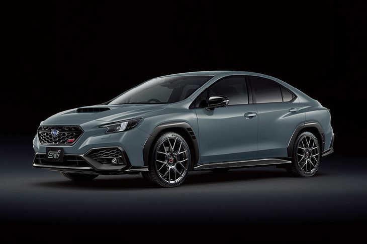 ボディーカラーは特別設定色の「オフショアブルーメタリック」（写真）と、「セラミックホワイト」「クリスタルブラックシリカ」「WRブルーパール」の4色をラインナップしている。