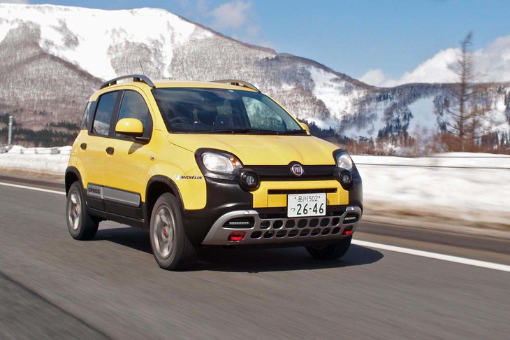 「パンダ クロス4×4」の燃費はWLTCモードで16.4km/リッター。WLTCの高速道路モードでは18.2km/リッターを記録する。