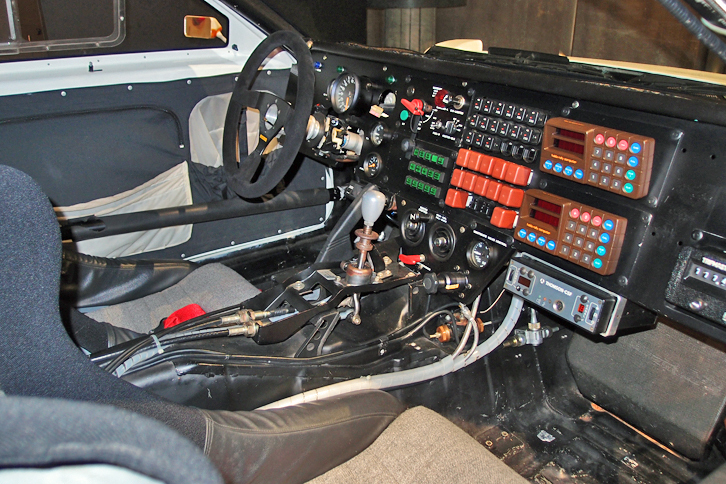 グループBへの参戦を見据えて開発された、プロトタイプカー「トヨタ222D」のコックピット。