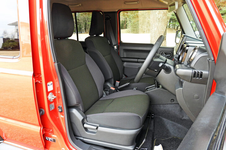 スズキ・ジムニー ノマド（フロントシート）
