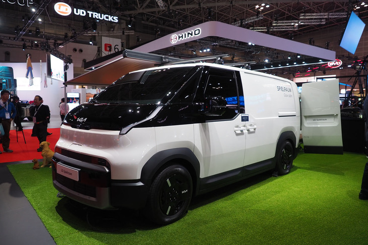 キアPV5 LGシュピラウム（コンセプトモデル）