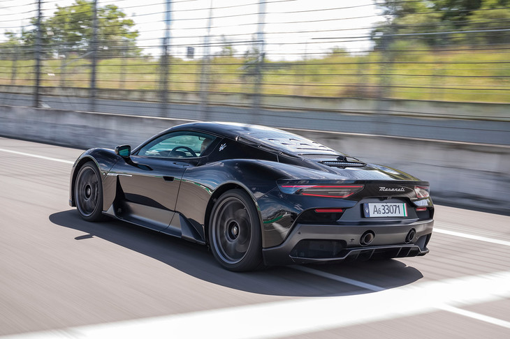 あらゆるものが電動化される時代に、ゼロからこのようなクルマをつくり上げるとは。親愛なるマセラティの開発者たちよ、グラッツィエ ミッレ（Grazie Mille）！