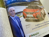 特急列車「イタロ」の車内誌から。こちらは「プジョー3008」とセットだ。2021年2月に撮影。