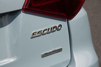 取り回しのしやすいコンパクトなボディーが特徴の「エスクード」。3代目はミドルサイズSUVとなったが、現行の4代目でコンパクトモデルへと回帰した。