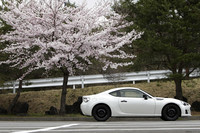 【スペック】RA：全長×全幅×全高＝4240×1775×1300mm／ホイールベース＝2570mm／車重＝1200kg／駆動方式＝FR／2リッター水平対向4DOHC16バルブ（200ps/7000rpm、20.9kgm/6400-6600rpm）／価格＝205万8000円（テスト車＝225万7500円／マニュアルエアコン＝19万9500円）