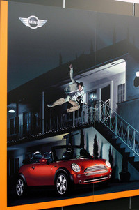 MINIの広告のひとつ。