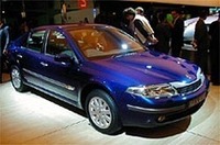 日本に導入予定の「ラグナII 5ドアハッチバック」。