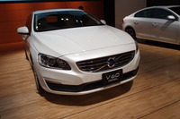 「V60 D4 SE」
    