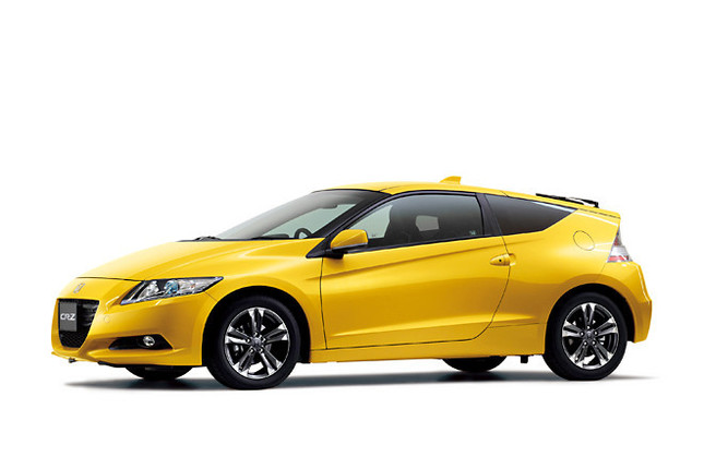 「CR-Z α・Black label」（写真のボディカラーはプレミアムイエロー・パールII）