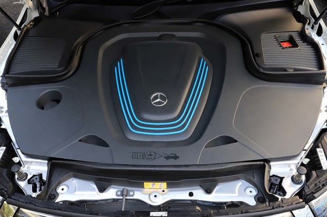 メルセデス・ベンツEQC400 4MATIC（4WD）【試乗記】 老舗がつくった新