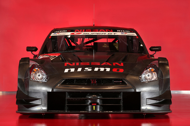 ニスモが来季のSUPER GTを戦う新型車両を発表【SUPER GT 2013 