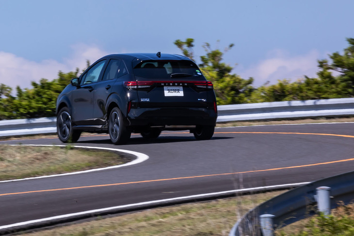 日産ノート オーラG FOURレザーエディション（エクステリア）