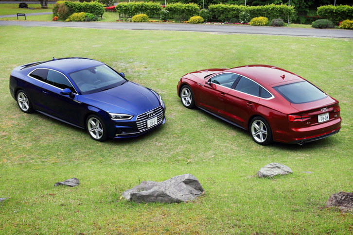 
	5ドアモデル「A5スポーツバック」（写真右）とのツーショット。全長とホイールベースは、「A5クーペ」の方が60mm短くなっている。
	