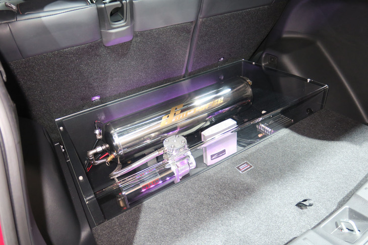 三菱エクリプス クロス 週末探検家仕様