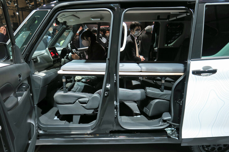 三菱デリカミニSNOW SURVIVOR