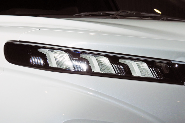 スズキ・フロンクス（デイタイムランニングランプ／ポジションランプ／ターンランプ）