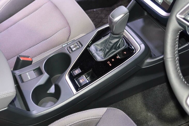 スバル・インプレッサ プロトタイプ STIパーツ装着車（センターコンソール）