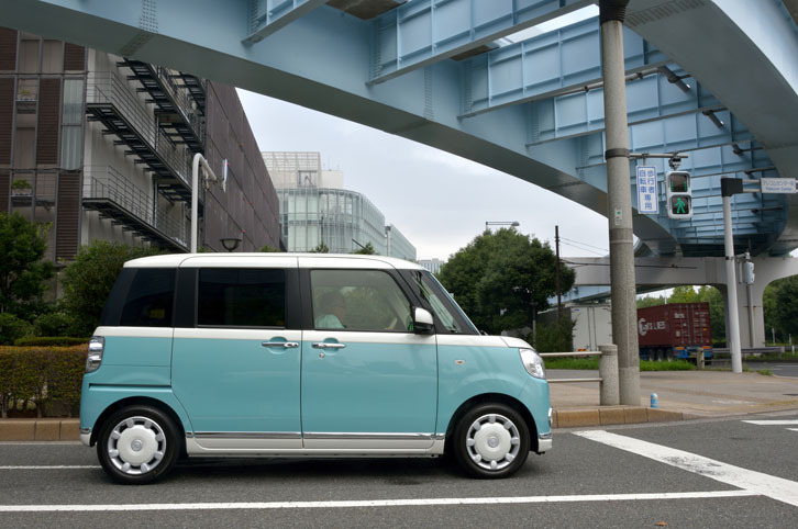 街乗りでの走行性能を重視して開発された「ムーヴ キャンバス」。ラインナップは自然吸気モデルのみで、ターボ車は設定されていない。