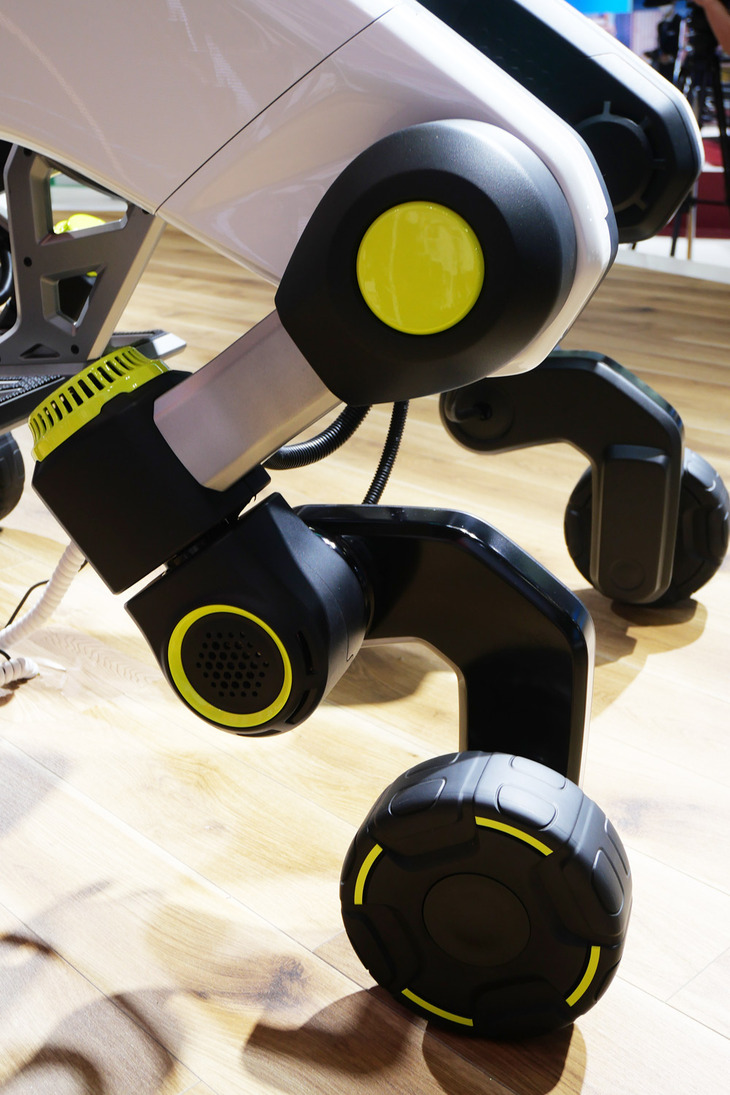 スズキ・モクバ