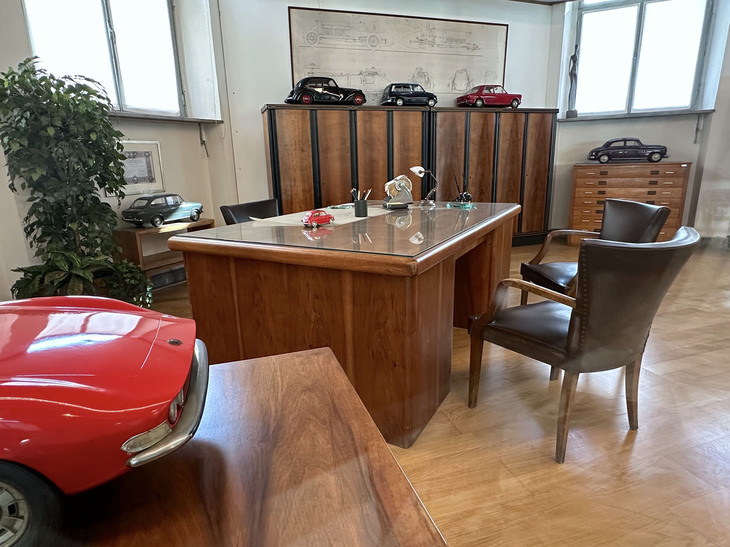 フィアット歴史センターに再現されたジアコーザの執務室。