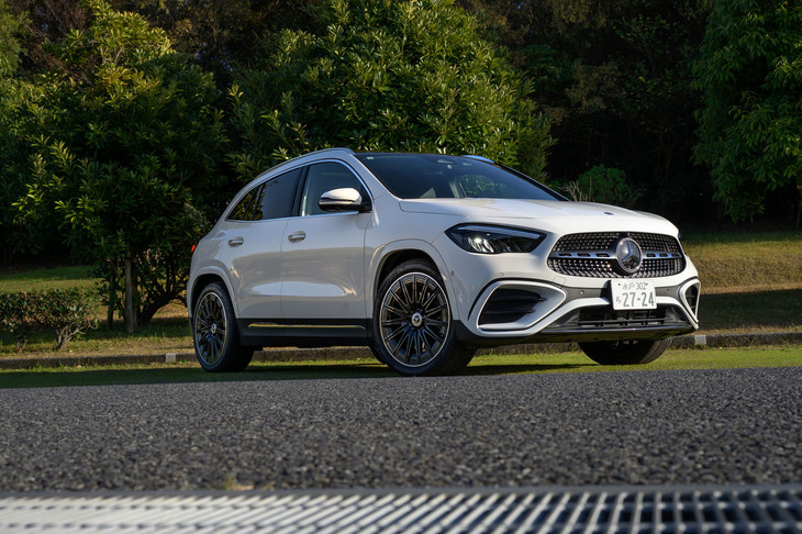 メルセデス・ベンツGLA200d 4MATICアーバンスターズ