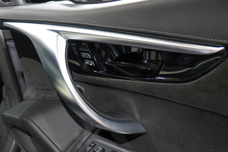 ホンダNSXタイプS（ドアコンソール）