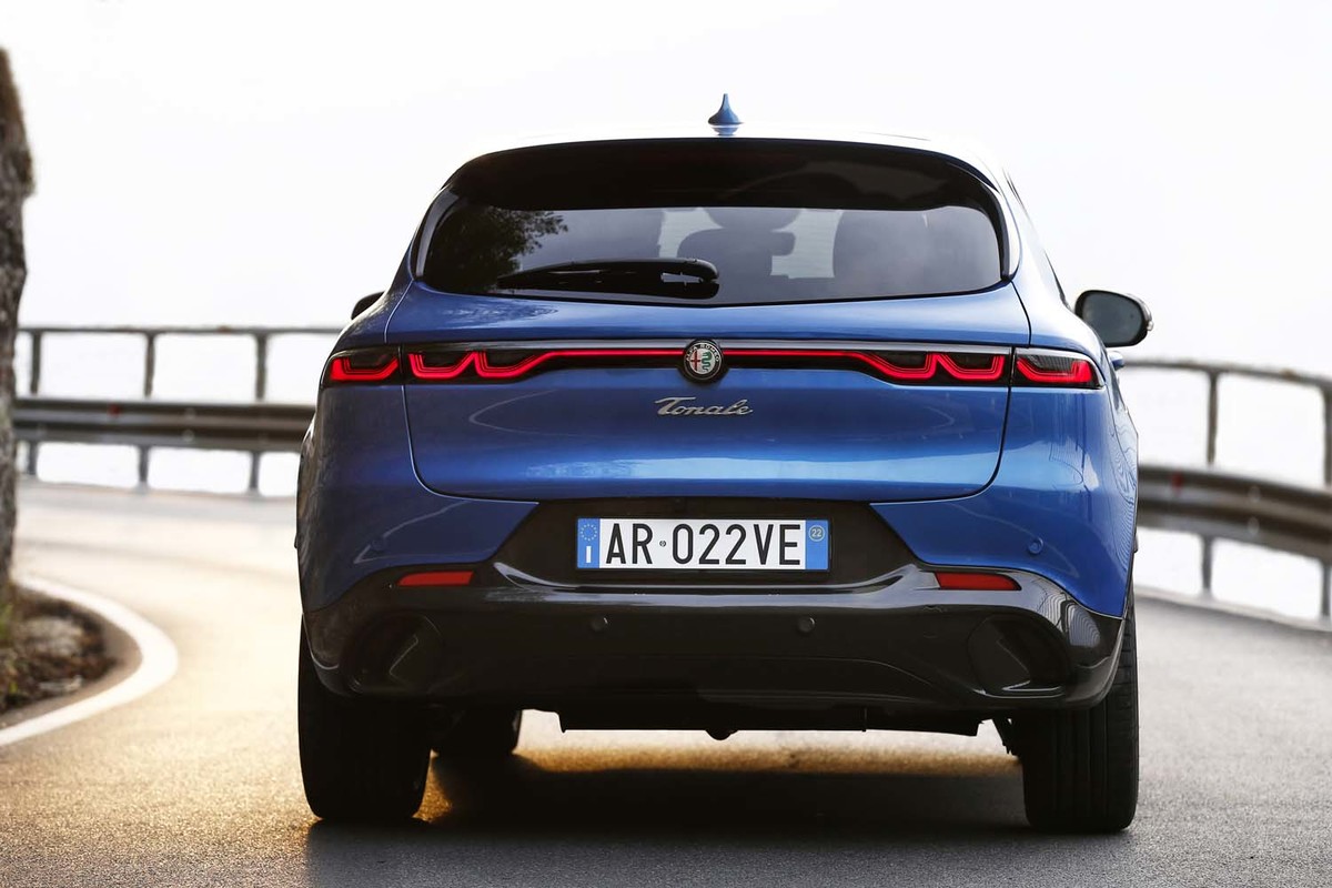 アルファロメオ
ジュリア105系
ハンドル アルファロメオ スパイダー(2003年7月モデル) の新車情報