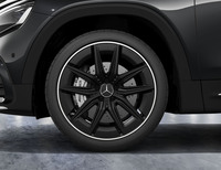 ブラックでドレスアップした特別な「メルセデスAMG GLB35 4MATIC」発売の画像