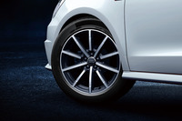 ブラックパーツで飾った「アウディA1スポーツバック」の限定車登場の画像