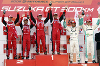 開幕鈴鹿、NISMOの「GT-R」がワンツー・フィニッシュで完勝！【SUPER GT 08】