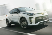 「トヨタC-HR」がマイナーチェンジ　スポーティーな“GRスポーツ”シリーズが登場