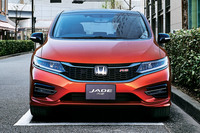 「RS Honda SENSING」のフロントマスク。LEDヘッドライトやフォグライト、グリルのデザインが刷新されている。