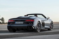 R8スパイダー V10パフォーマンス5.2 FSIクワトロ Sトロニック