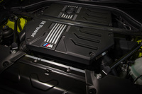 「X3 Mコンペティション」および「X4 Mコンペティション」に搭載される、BMW M社が開発を手がけた最高出力510PS、最大トルク620N・mの3リッター直6ツインターボエンジン。