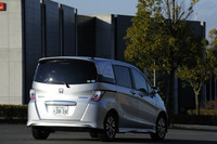 ホンダ・フリードスパイク ハイブリッド ジャストセレクション（FF/CVT）【ブリーフテスト】の画像