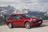 「カイエンGTS」