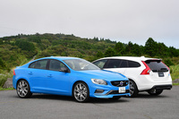「ボルボS60／V60ポールスター」の日本への割り当ては、S60（手前）が35台、V60（奥）が65台の合計100台。