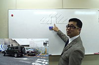 著者紹介 【まつもと ひでお】
	自動車テクノロジーライター。1966年東京生まれ。1992〜97年に、チームいすゞ（いすゞ自動車のワークスラリーチーム。現在は、ベルスポーツ）のテクニカル部門のアドバイザーとして、パリ＝ダカール参加用車両の開発、製作にたずさわる。
	著書に、『カー機能障害は治る』（二玄社）、「通のツール箱」（二玄社）がある。