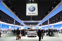 フォルクスワーゲンの広大な展示ブース。